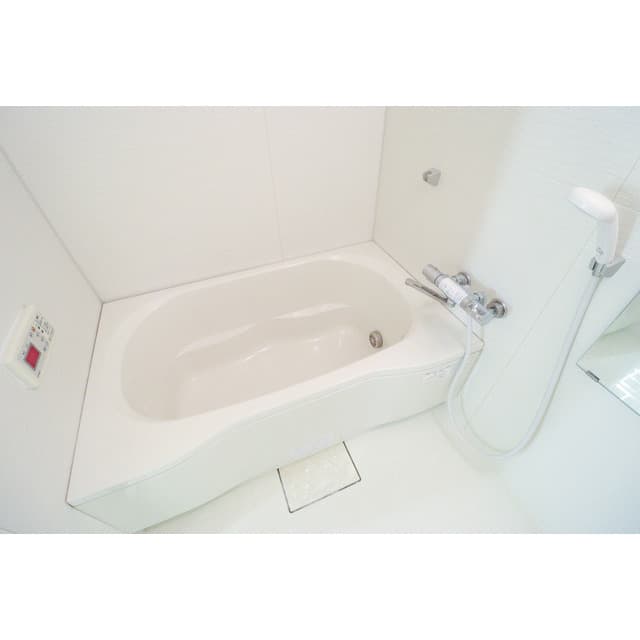 Room image 11