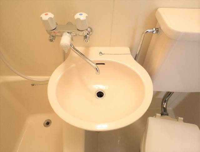 Room image 8