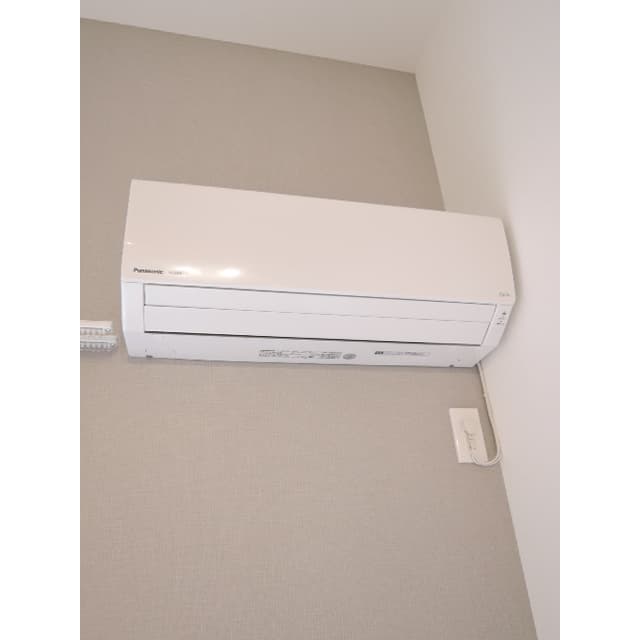 Room image 15
