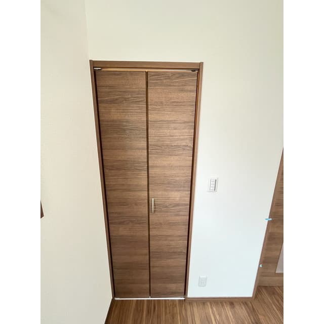 Room image 14