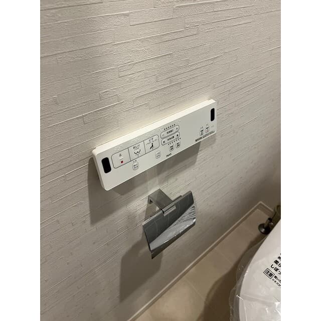 Room image 16