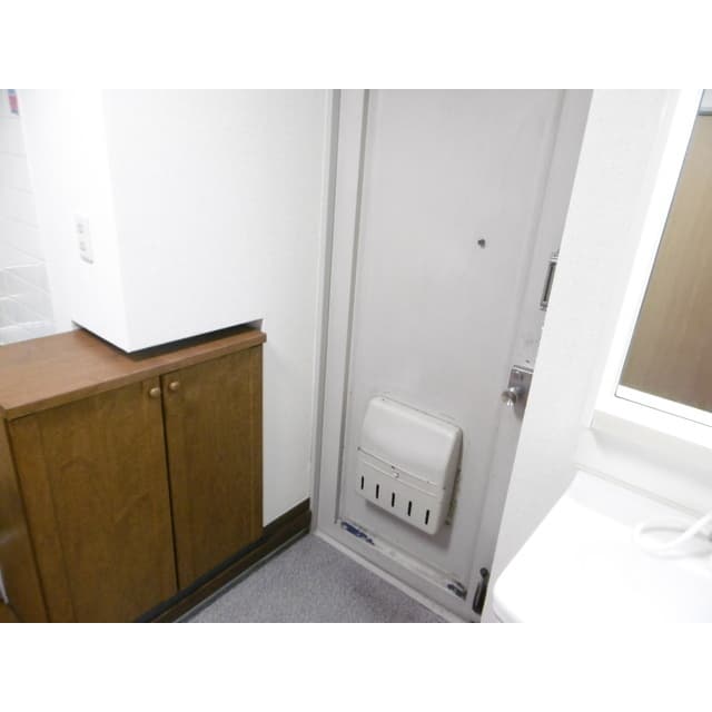 Room image 15