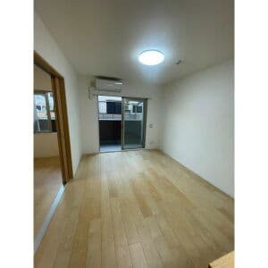 Room image 12