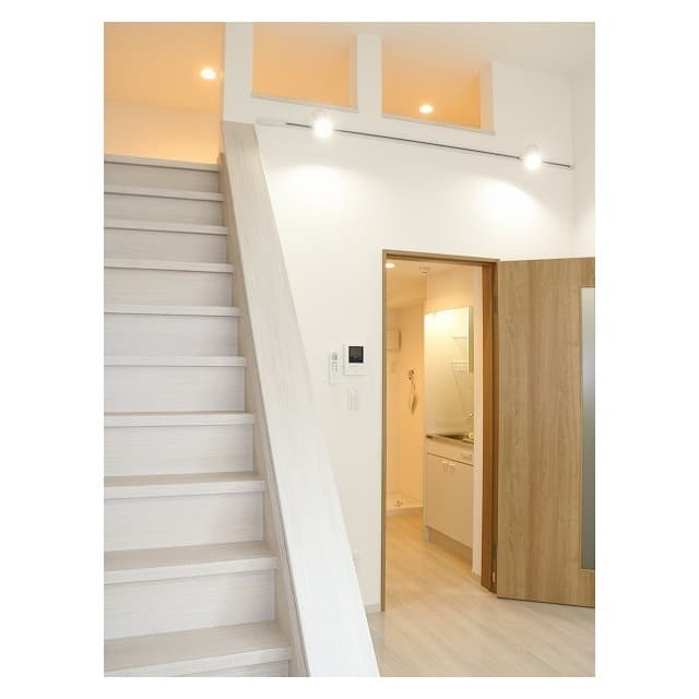 Room image 14