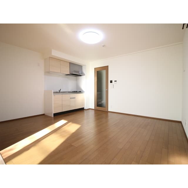Room image 14
