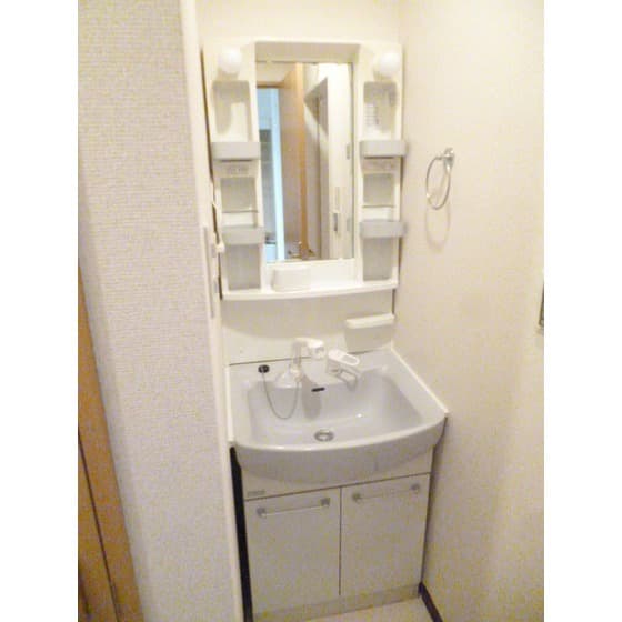 Room image 13