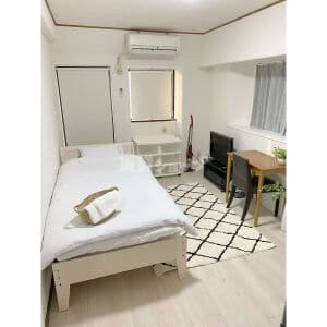 Room image 8