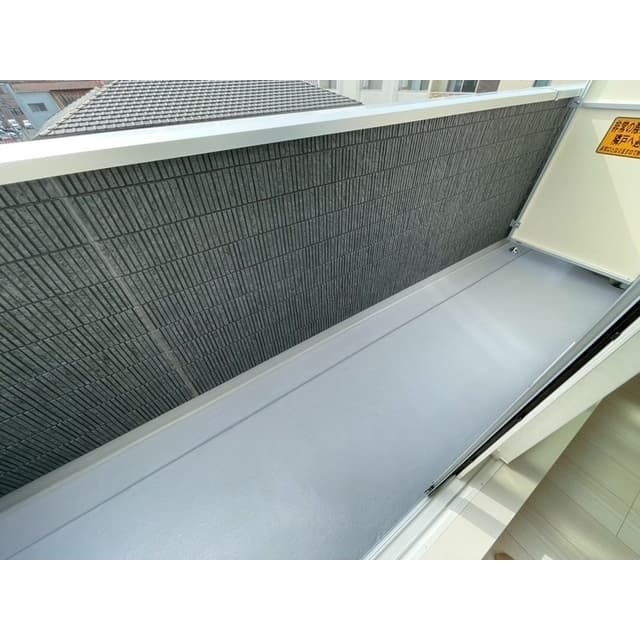 Room image 16