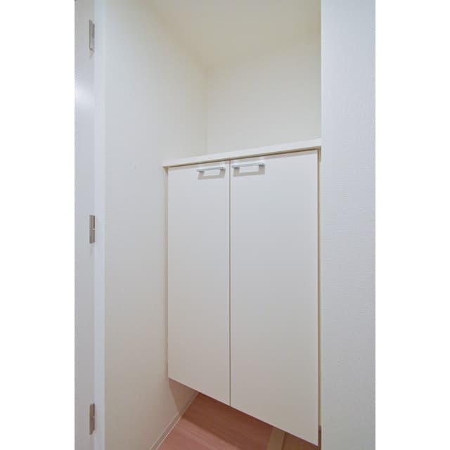 Room image 16