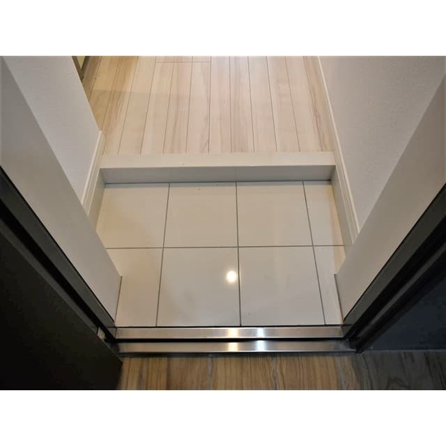 Room image 13