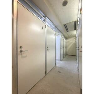 Room image 9