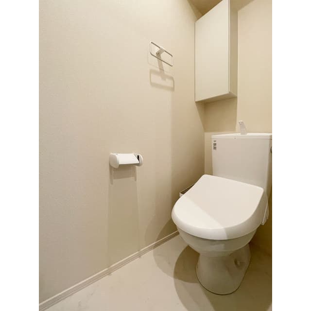 Room image 9