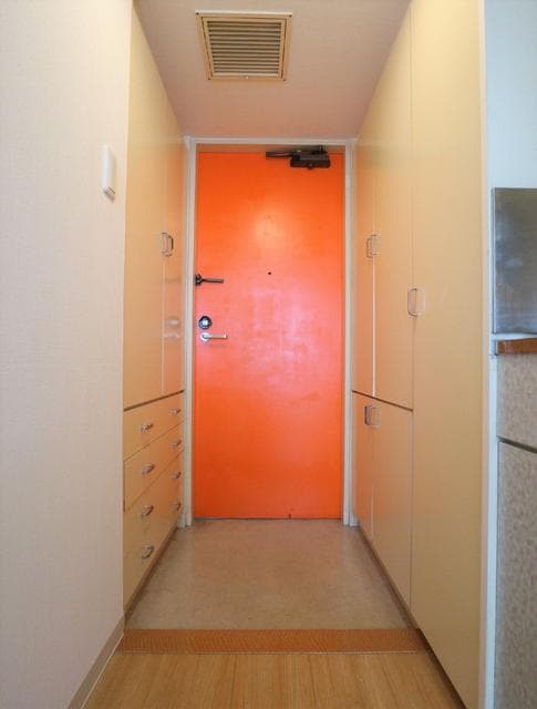 Room image 13