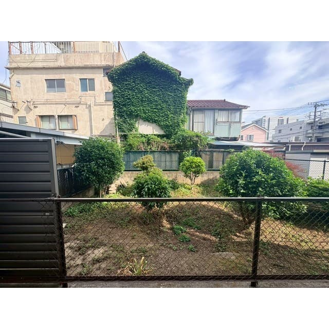 Room image 14
