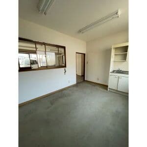 Room image 12