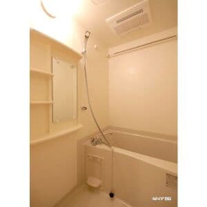 Room image 12