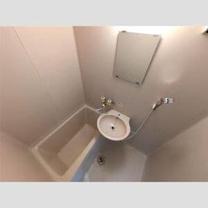 Room image 13