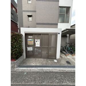Room image 10