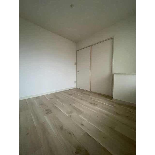 Room image 14