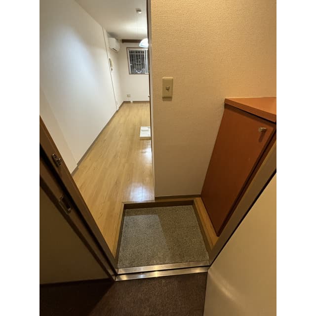 Room image 16