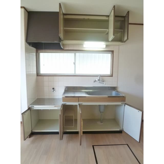 Room image 15