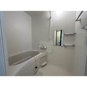 Room image 13