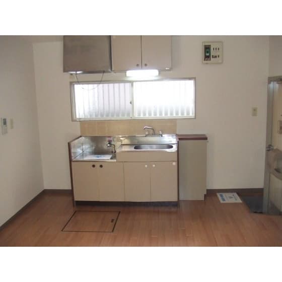 Room image 10