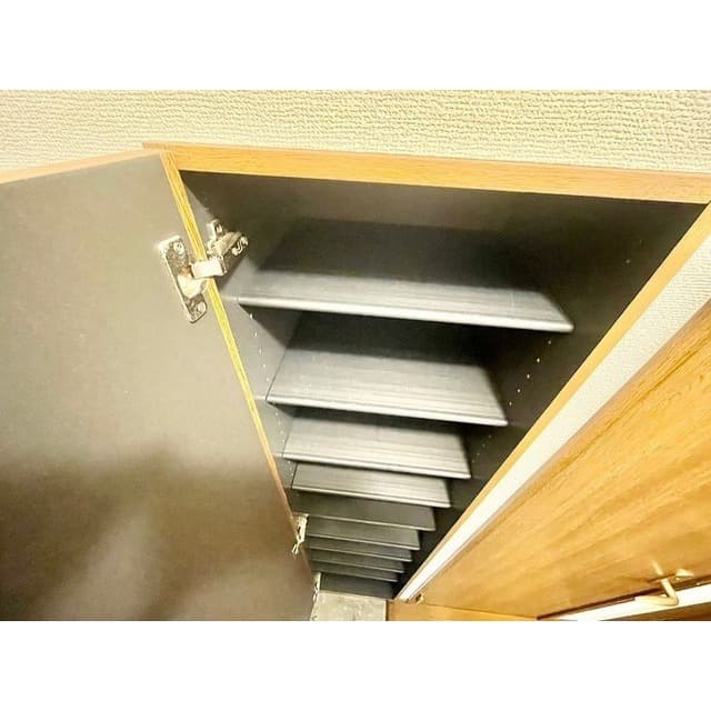 Room image 16