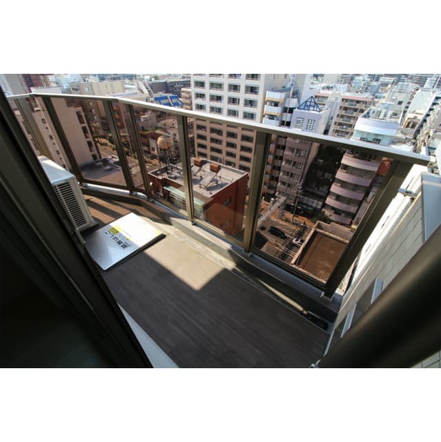 Room image 12