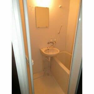 Room image 11