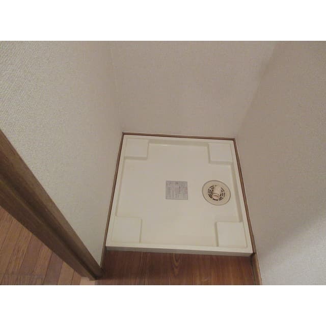 Room image 15