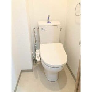 Room image 8