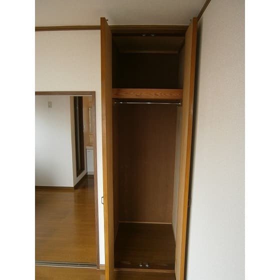 Room image 13