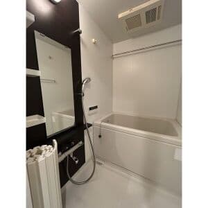Room image 14