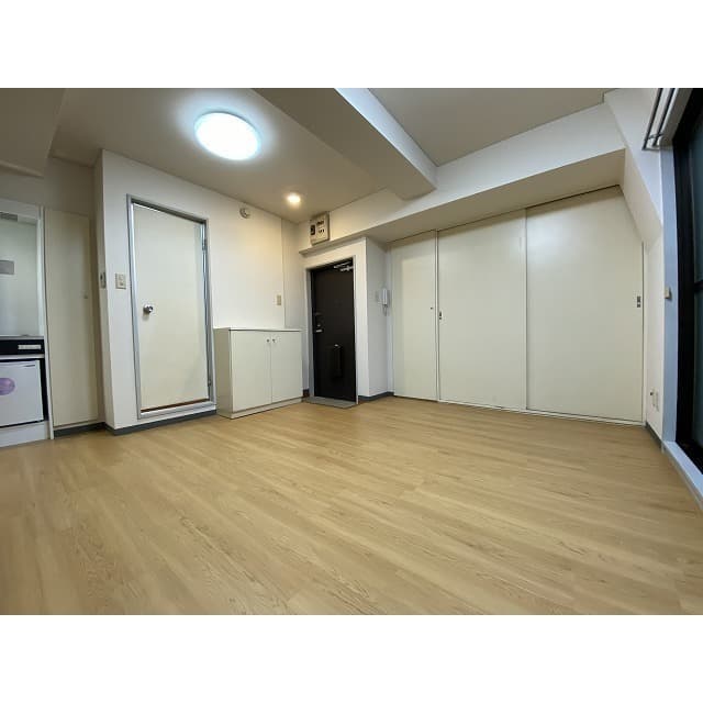 Room image 15