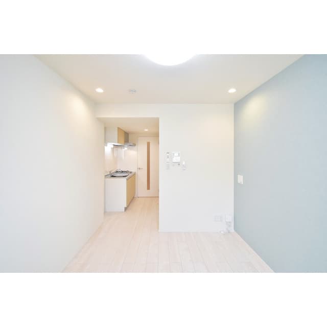 Room image 15