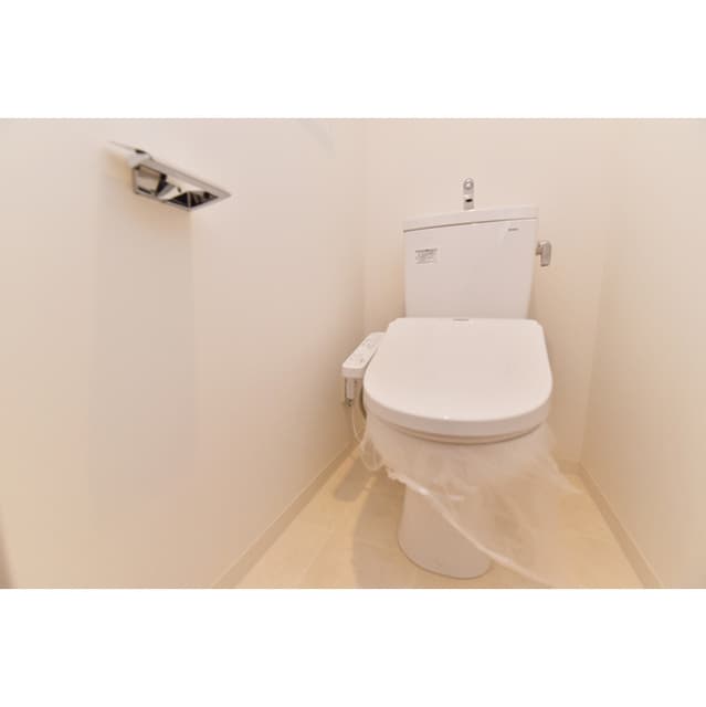 Room image 10