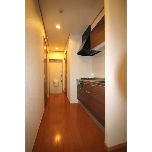 Room image 14