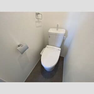 Room image 11