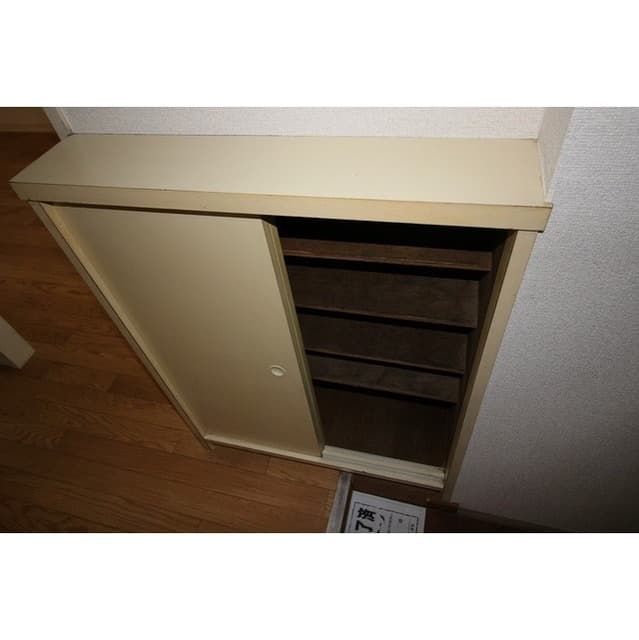 Room image 12