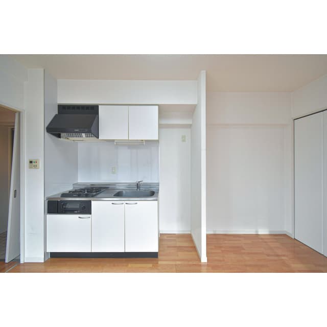 Room image 14