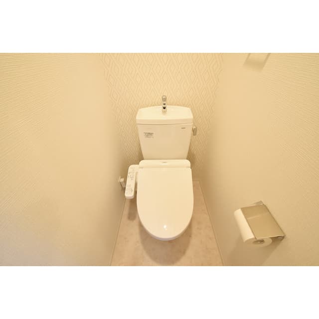 Room image 12
