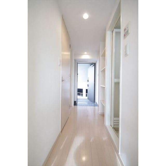 Room image 14