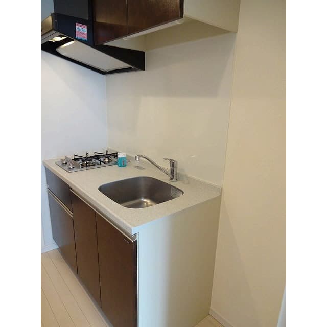 Room image 15