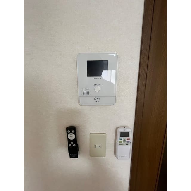 Room image 16