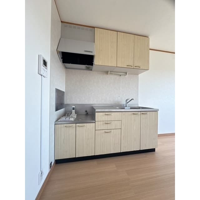 Room image 13