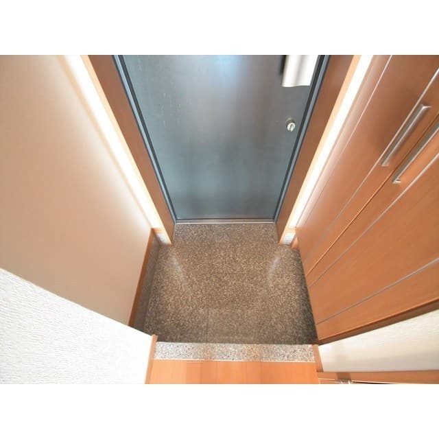 Room image 12