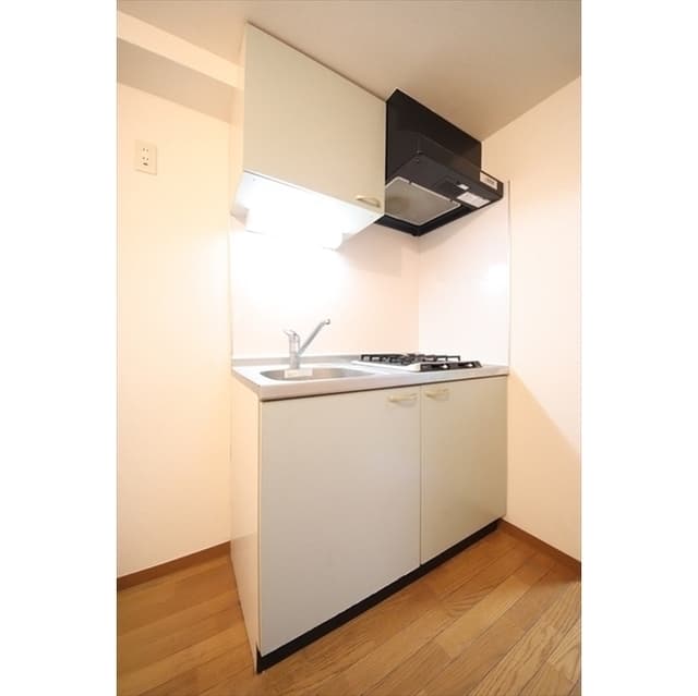 Room image 9