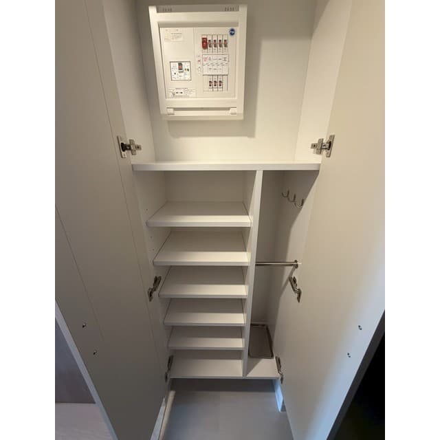 Room image 8