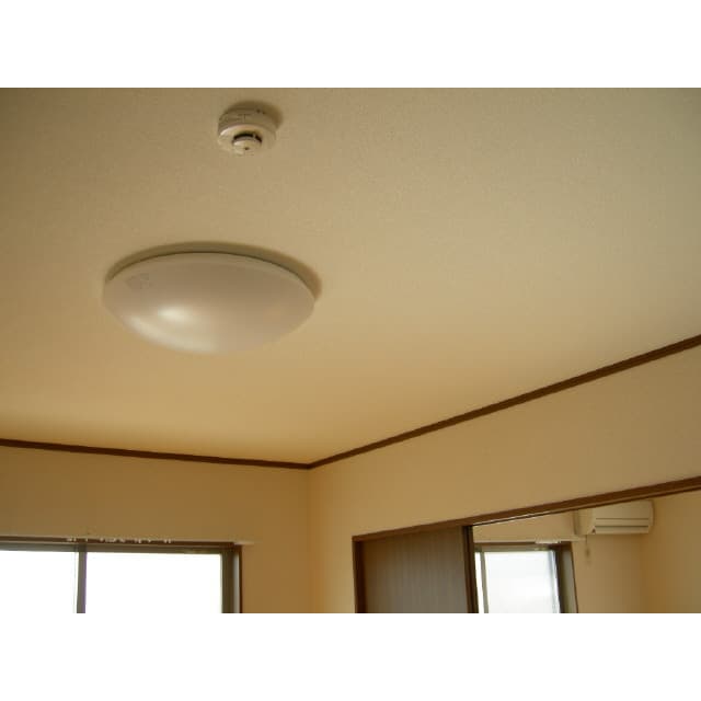 Room image 16